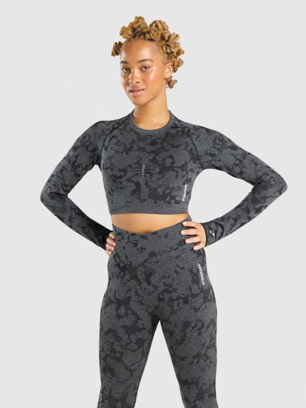 Gymshark Adapt Camo Seamless Crop Top Black Long Sleeve Thumbhole Athletic S